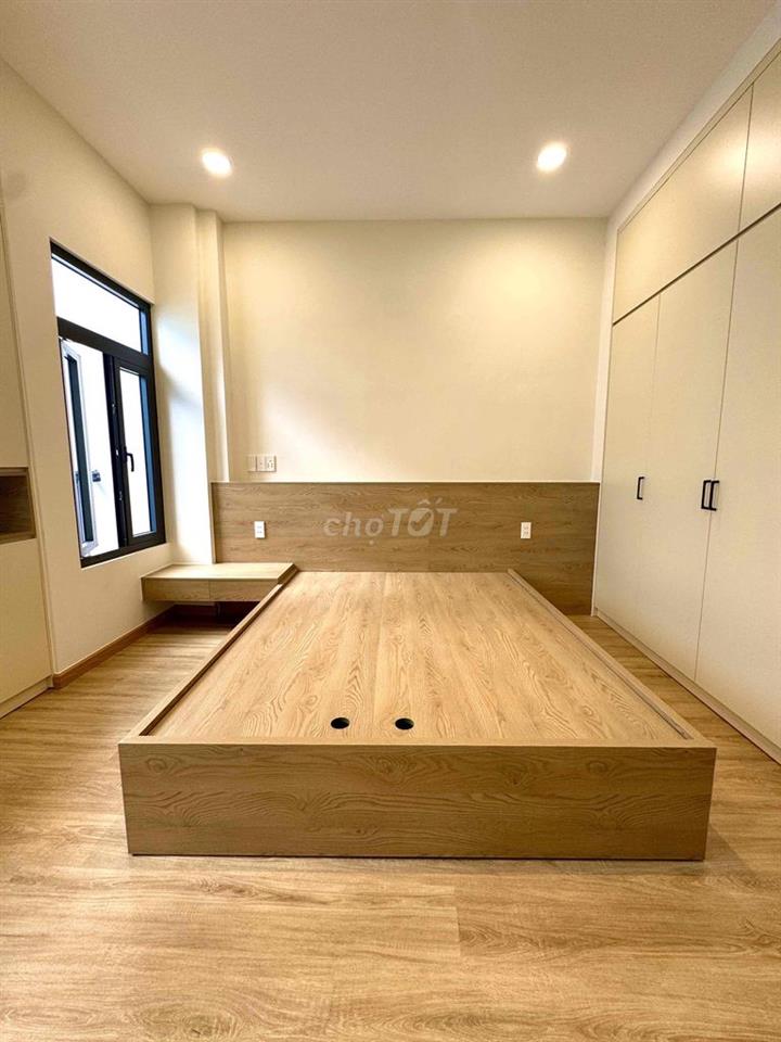 NHÀ ĐẸP, SỔ RIÊNG, DỌN VÀO Ở NGAY.HẺM THÔNG 5M . NGAY KHU LỮ GIA