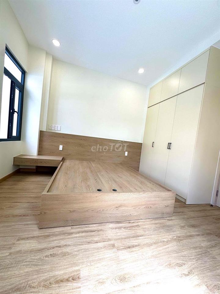 NHÀ ĐẸP, SỔ RIÊNG, DỌN VÀO Ở NGAY.HẺM THÔNG 5M . NGAY KHU LỮ GIA