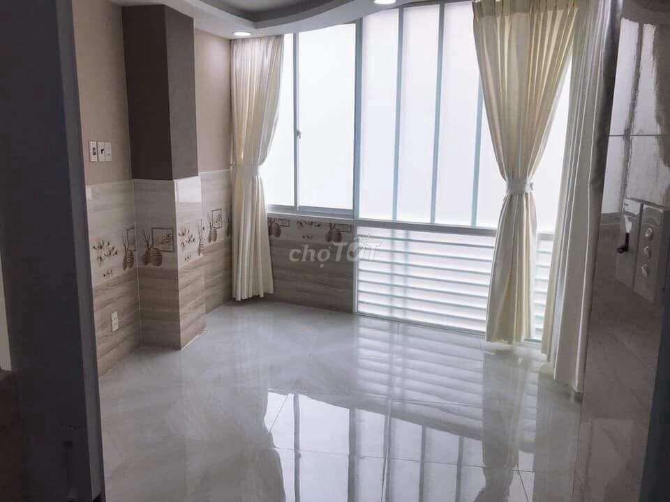bán nhà 437/3  Hoàng Văn Thụ HXH 45m2 2 lầu giá 3.4 tỷ
