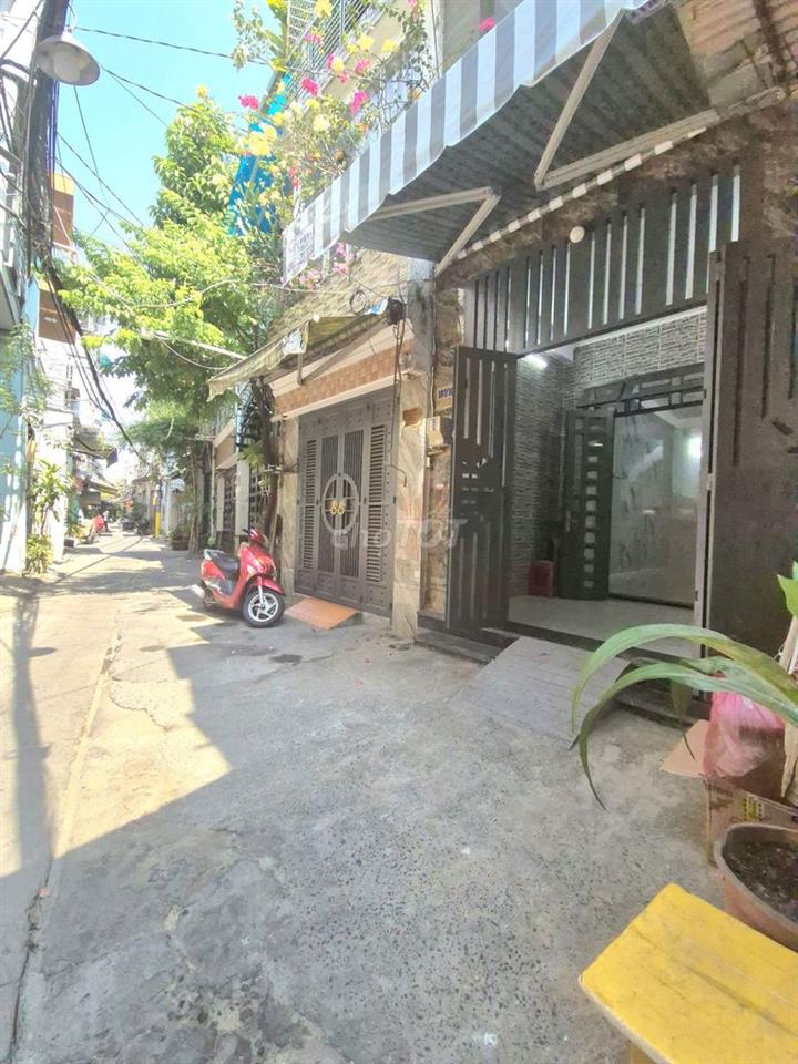 Bán nhà 2 Lầu chính chủ hẻm xe hơi Thông ngay Bàu cát Tân Bình