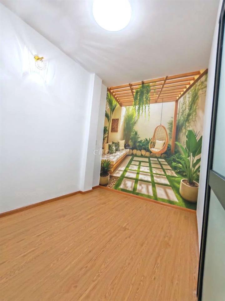 Chính chủ bán nhà mặt tiền ngang 8m Đẹp