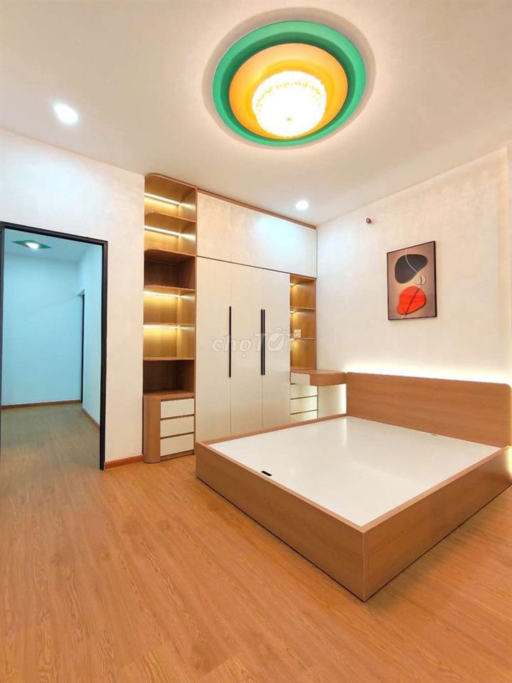 Chính chủ bán nhà mặt tiền ngang 8m Đẹp