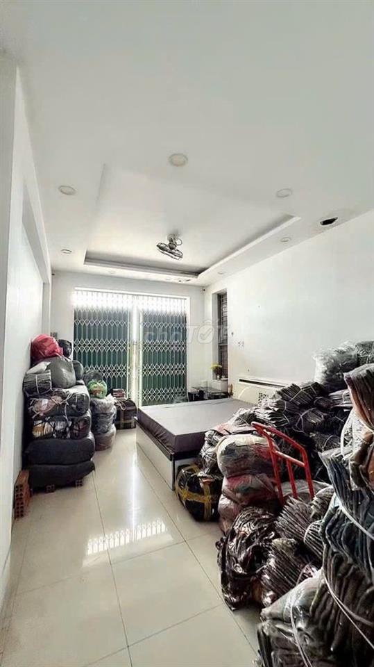 Bán nhà mặt tiền đường Tân Xuân - Ngay trung tâm chợ Tân Bình