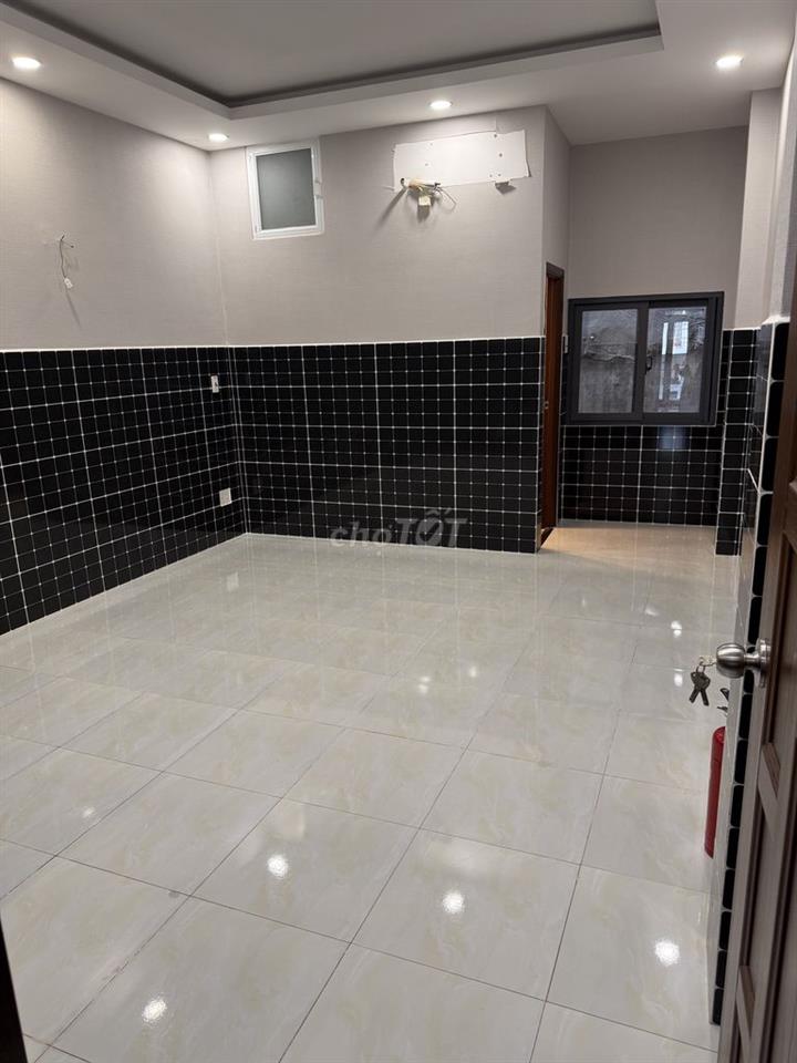 Chính chủ bán nhà Khu A75 Bạch Đằng, nhà xây kiên cố, còn mới