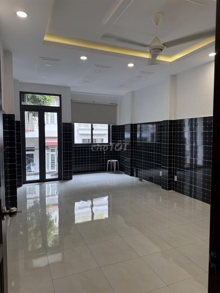 Chính chủ bán nhà Khu A75 Bạch Đằng, nhà xây kiên cố, còn mới