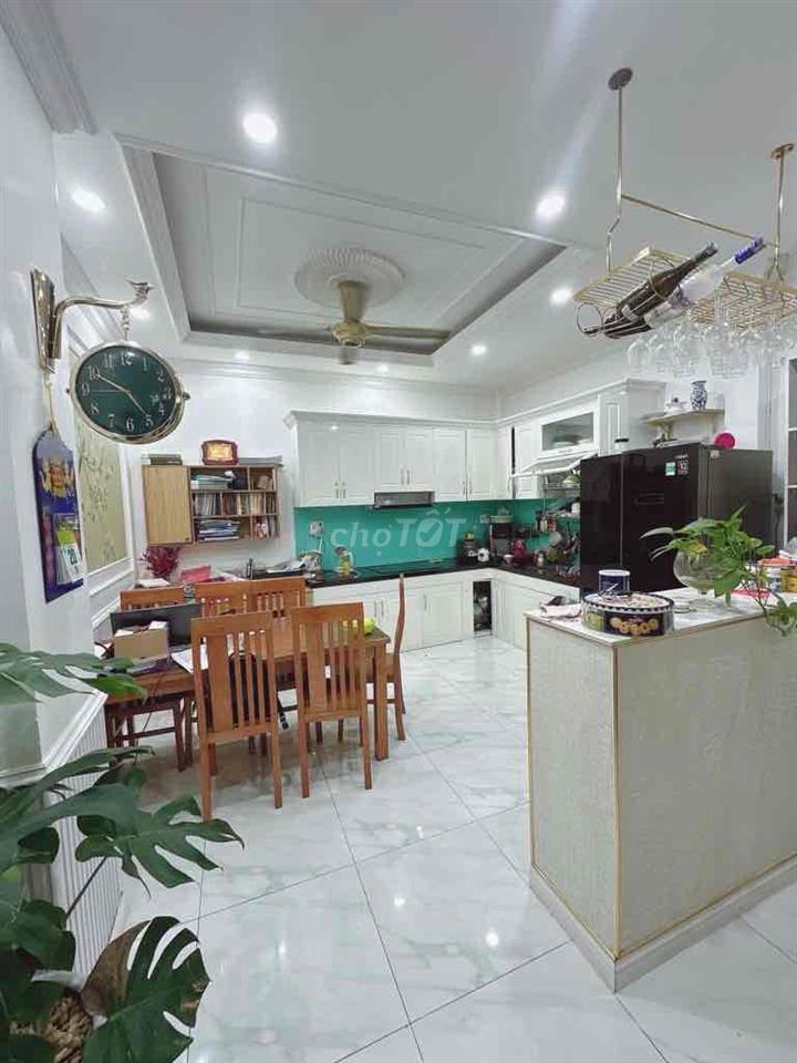 NHÀ HẺM XE HOI TRẦN VĂN ON TÂN PHÚ KHU DAN CU DONG DUC