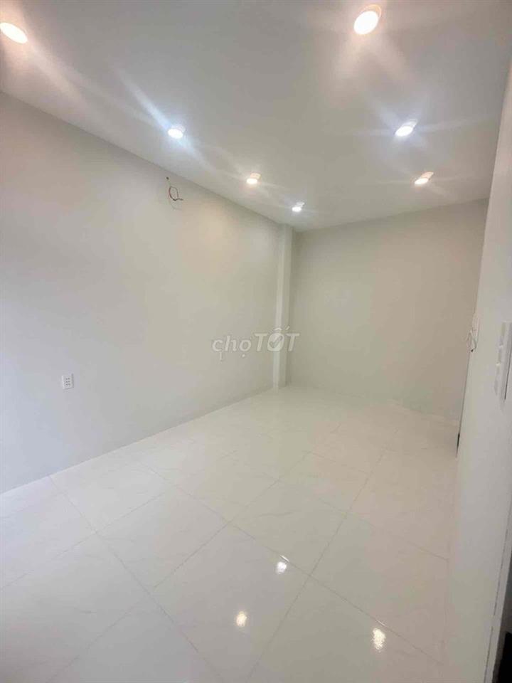 NHÀ 3 TẦNG PHÚ THO HOÀ TÂN PHÚ GIAO THONGTHUAN TIỆN