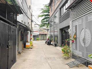 NHÀ HẺM XE HƠI TÂN SƠN NHÌ THUẬN TIỆN GIAO THÔNG