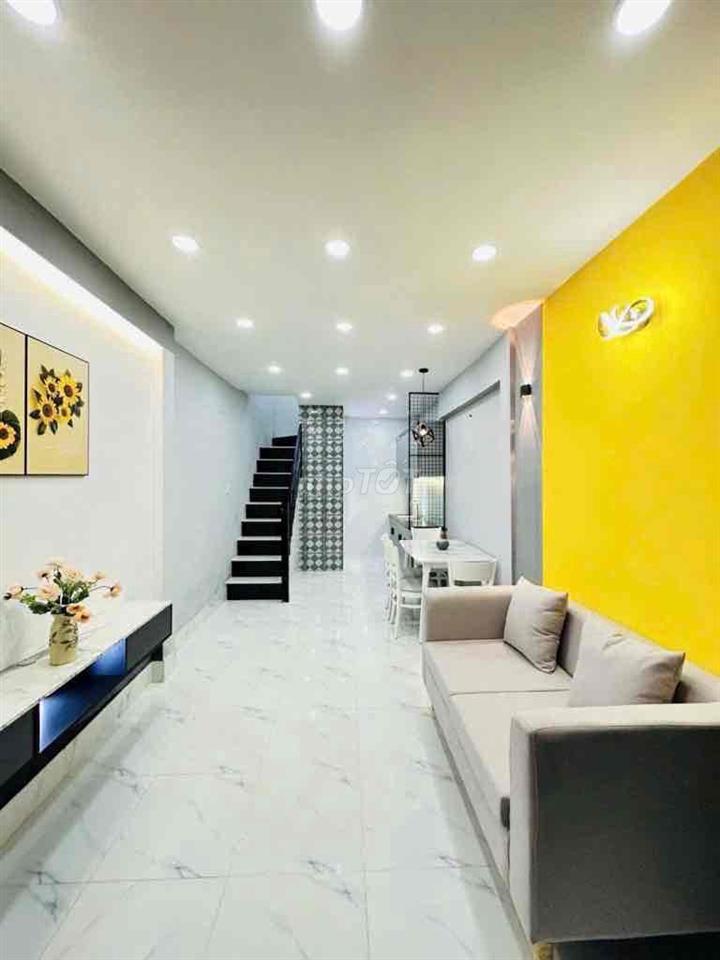 NHÀ ÂU CƠ TÂN PHÚ 2 TẦNG BTCT NGAY TRUNG TAM TÂN PHÚ