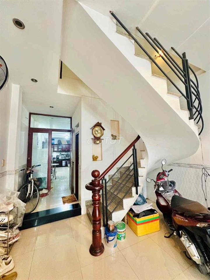 HẺM 8 M TÂN HƯƠNG, TÂN PHÚ, 83 M2, NHÀ 2 TẦNG Ở LIỀN