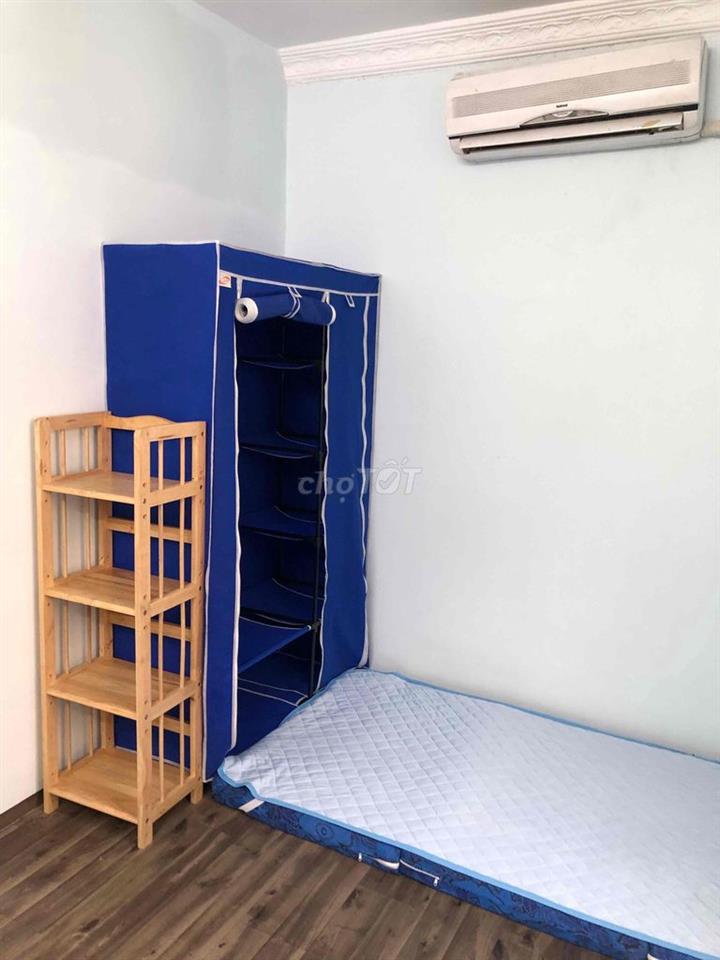 Phòng ban công cửa sổ full nội thất, 5p đến ĐHBK