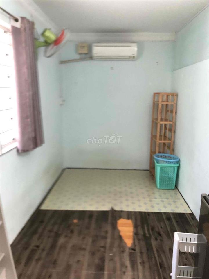 Phòng ban công cửa sổ full nội thất, 5p đến ĐHBK