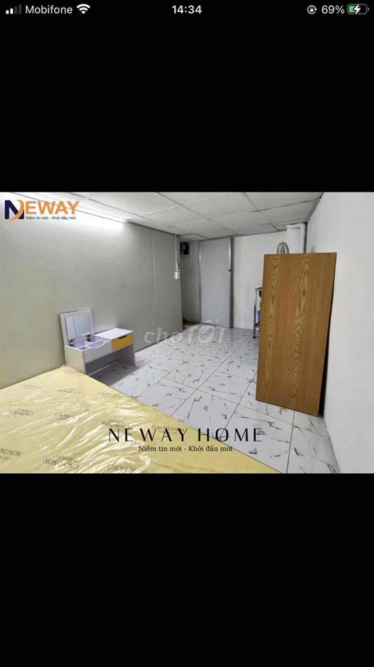 Phòng cửa sổ full  nội thất, 5p đi bộ đến Huit, tại 24 Lê Trọng Tấn
