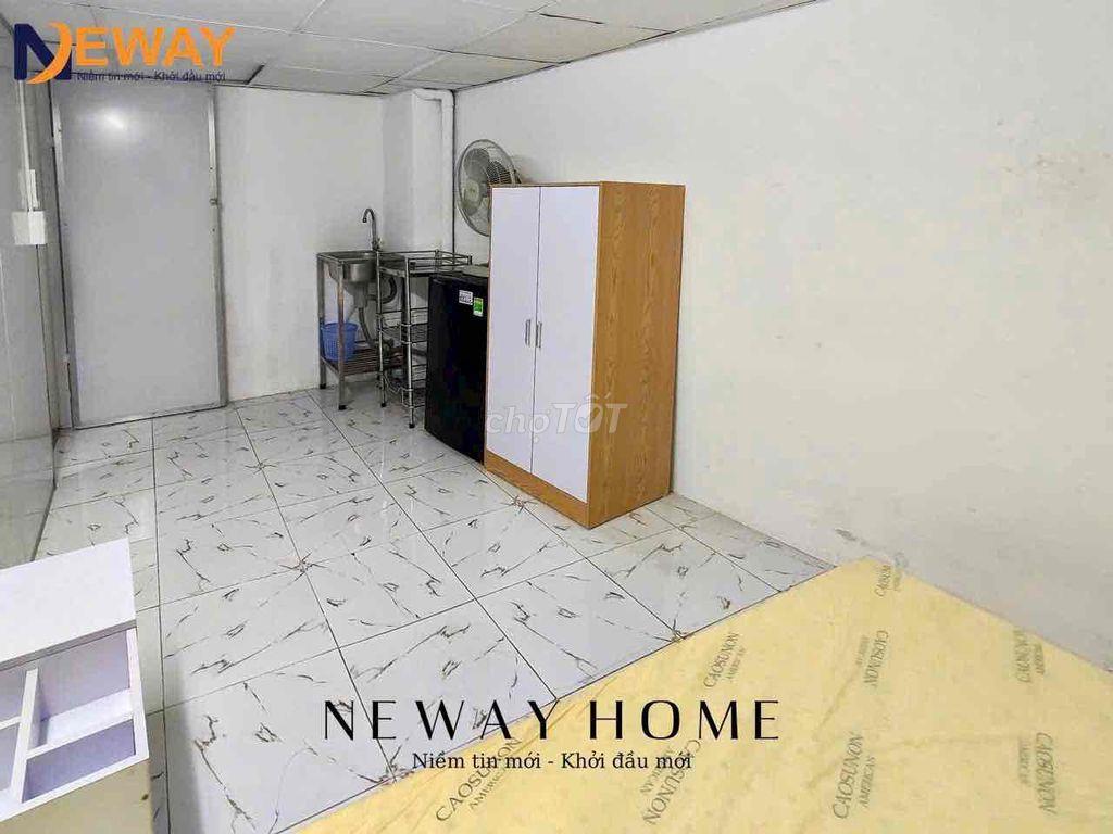 Phòng cửa sổ full  nội thất, 5p đi bộ đến Huit, tại 24 Lê Trọng Tấn
