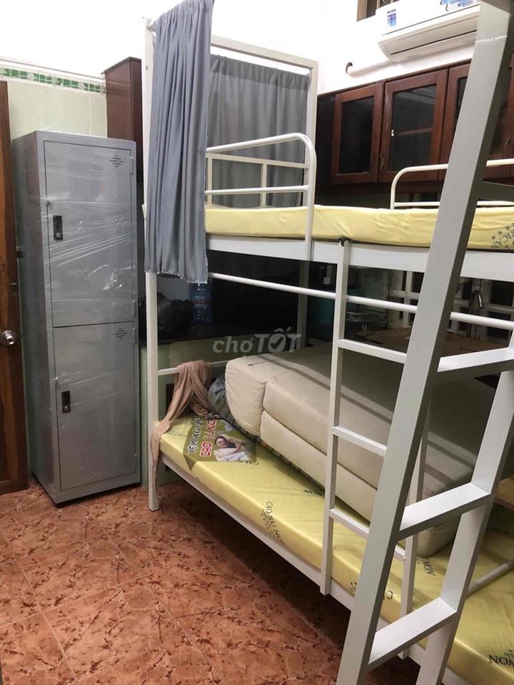 Ký túc xá nam, 5p đi bộ đến Huit, tại 24 Lê Trọng Tấn