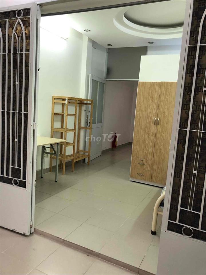 2 phòng ngủ+ban công+tách bếp
