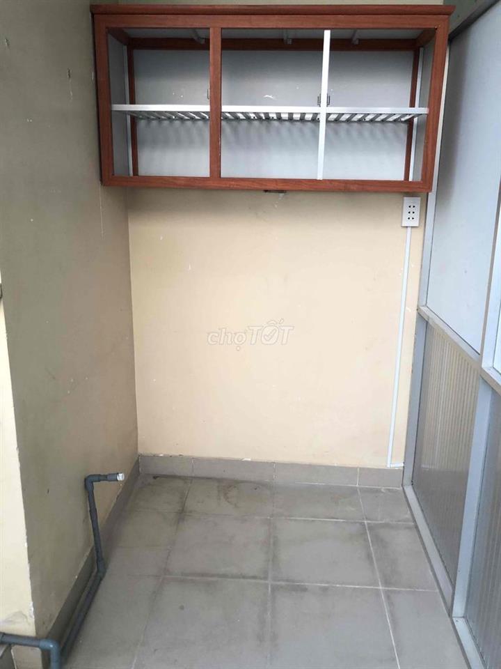 2 phòng ngủ+ban công+tách bếp