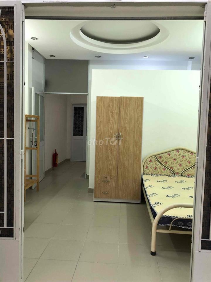 2 phòng ngủ+ban công+tách bếp