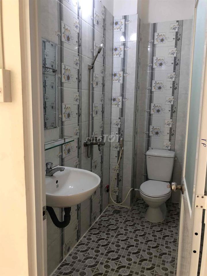 2 phòng ngủ+ban công+tách bếp