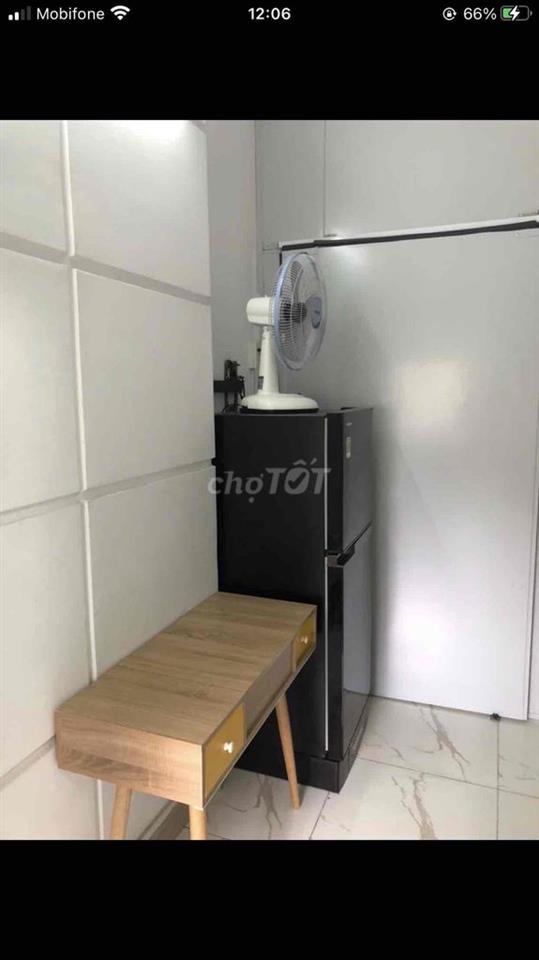 Phòng ban công, tách bếp, full nội thất tại 385 Nguyễn Sơn