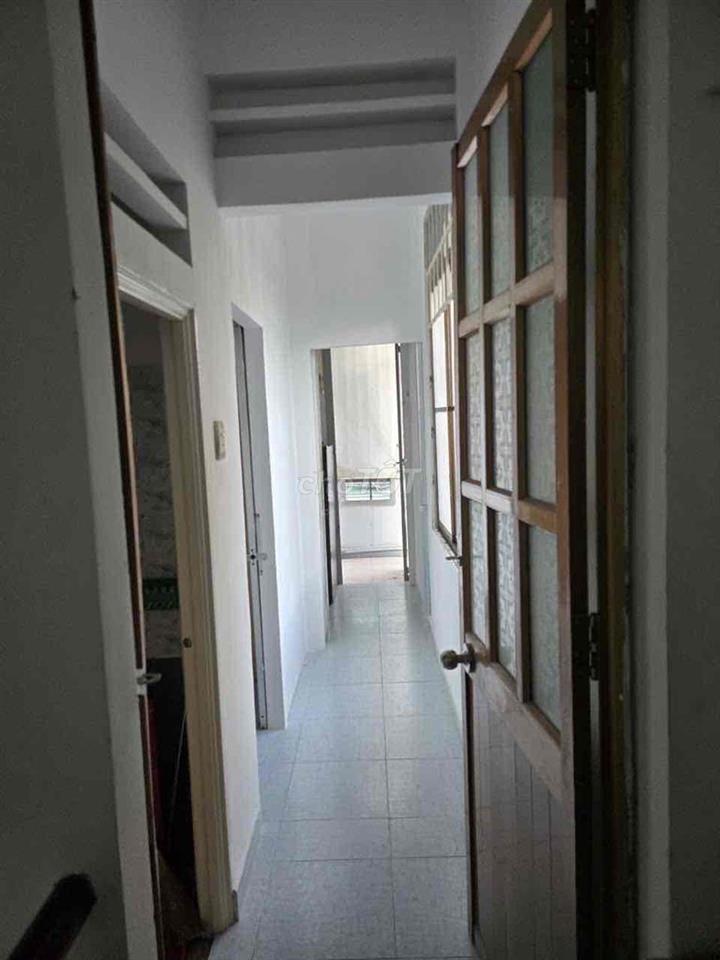 Phòng ban công, cửa sổ, bếp ngoài phòng full nội thất