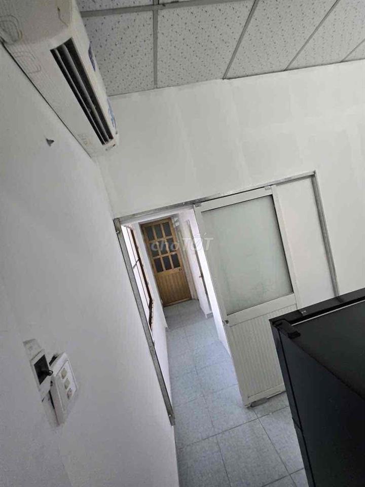 Phòng ban công, cửa sổ, bếp ngoài phòng full nội thất