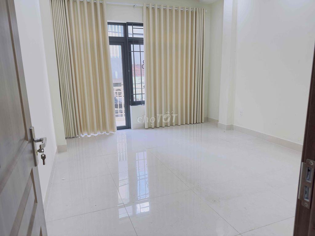Cho thuê nhà 68/33 Út Tịch, 3 tầng ST, 4,2x20m, 25tr/tháng