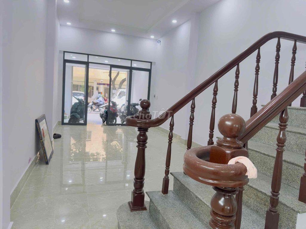 Cho Thuê nhà MT 389 Nguyễn Trọng Tuyển, 4x18m, 4 Tầng ST, (dt sàn 168)