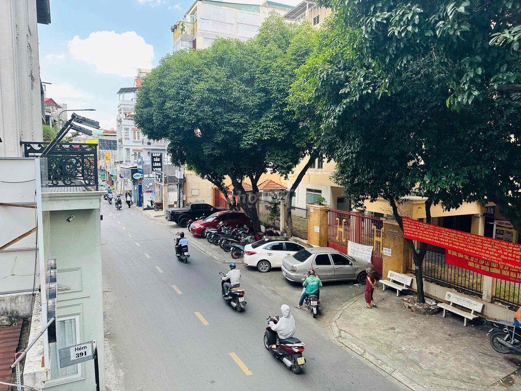 Cho Thuê nhà MT 389 Nguyễn Trọng Tuyển, 4x18m, 4 Tầng ST, (dt sàn 168)