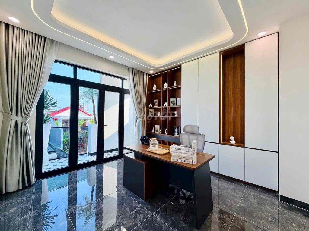 Nhà Phố Tân Bình 1trệt - lửng và 3lầu nội thất chi tiết zl ***