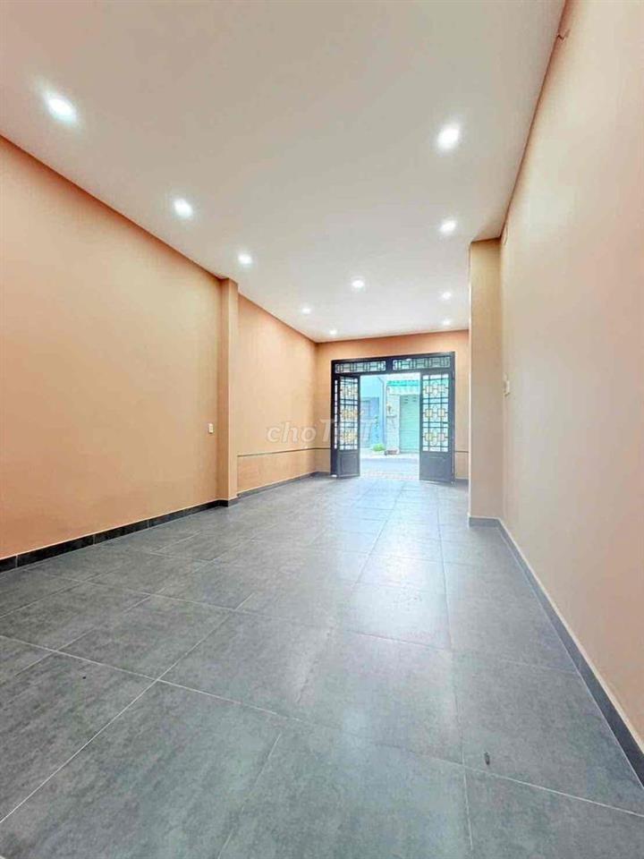 Cho thuê mặt tiền 7 Hồng Lạc, p. Bảy Hiền, 4x16m, 4 tầng , 20tr
