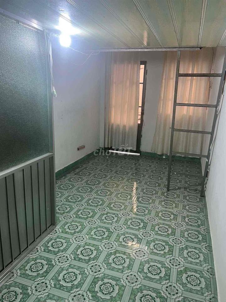 Nhà Chính chủ e đang cho thuê 4.5 triệu 1 tháng ạ      Nhưng Gia Đỉnh