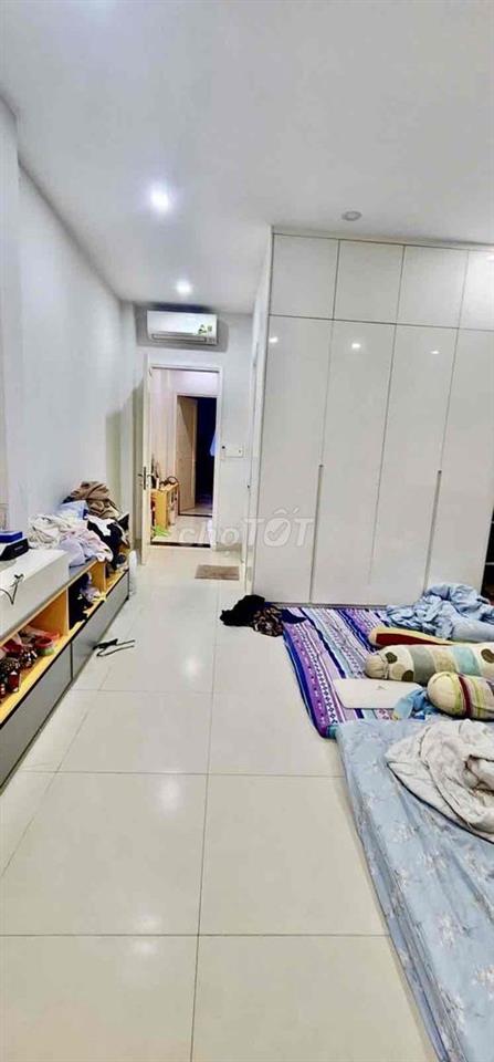 HXH Cách Mạng Tháng 8 giáp Quận 10 - xe hơi đỗ cửa - 84m2 4 tầng 10tỷ9