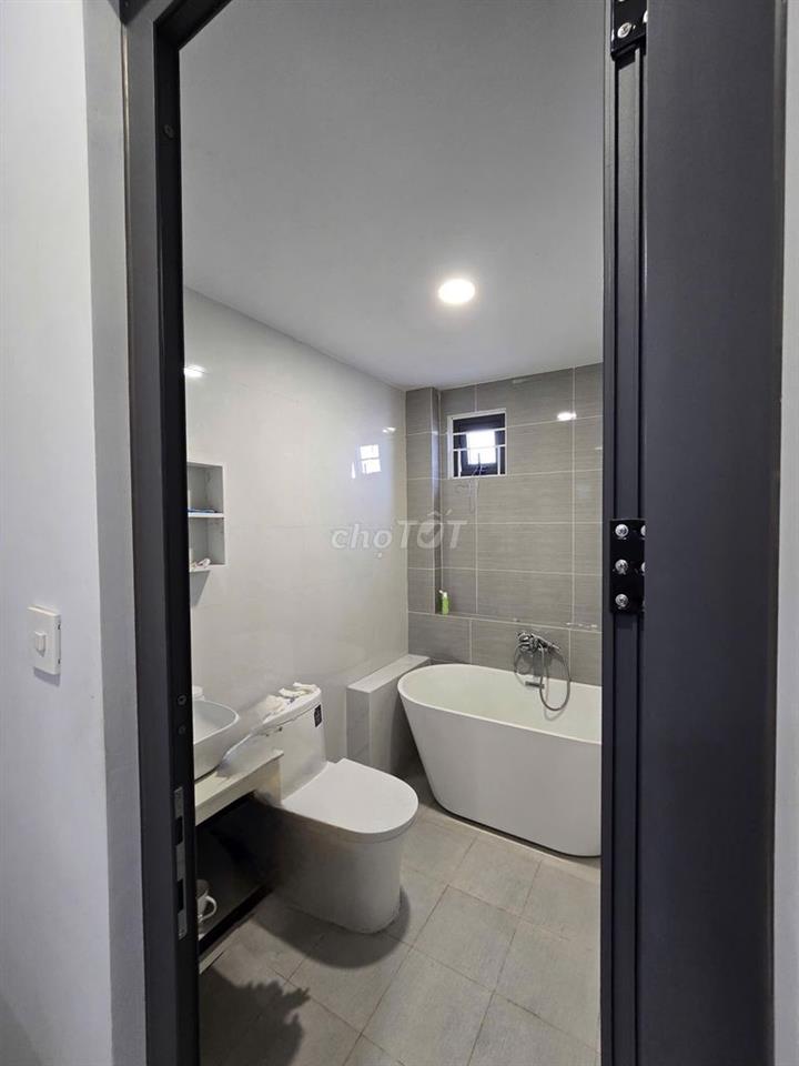 chính chủ bán nhà mới đẹp, hẻm an ninh, yên tĩnh