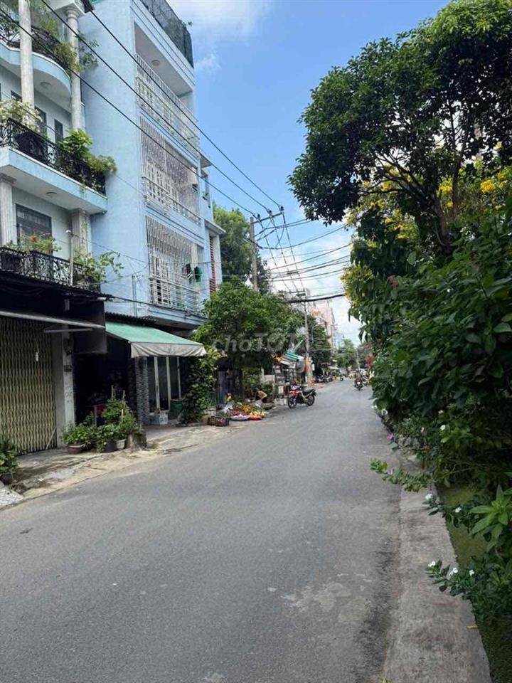 BÁN GẤP NHÀ MỚI ĐẸP,RỘNG 65 m2. x 4 TẦNG