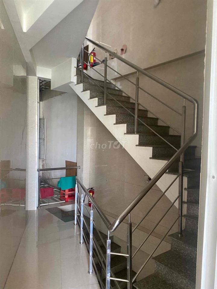 cho thuê phòng 13 m2 đường lý thường kiệt phường 8 Tân bình