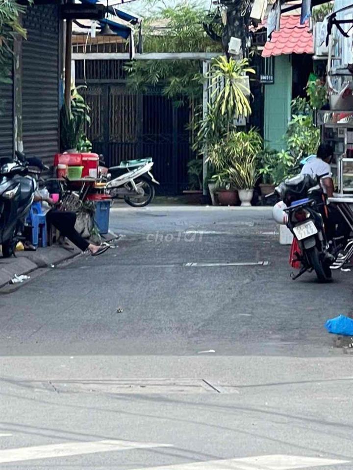 Chính chủ  bán nhà hẻm xe hơi