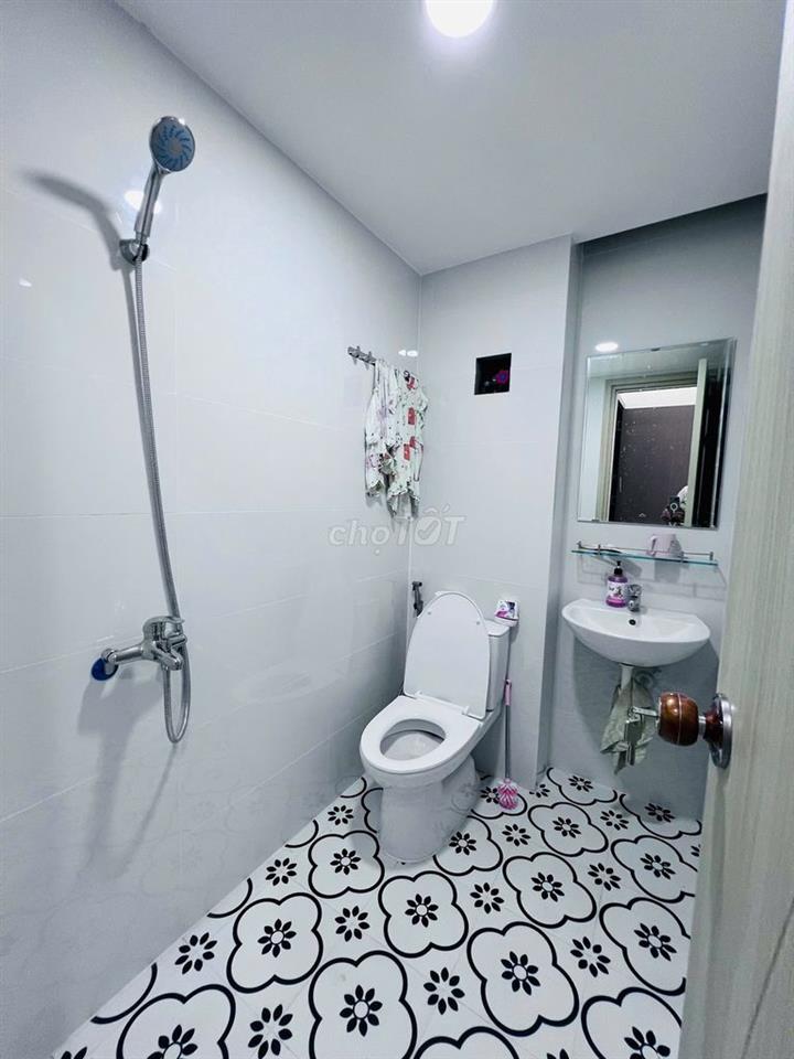 HẺM XE HƠI - NHÀ ĐẸP 4 TẦNG - KHU VIP LẠC LONG QUÂN - 37M2 SỔ VUÔNG 
