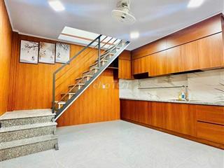 Nhà đẹp 30m2 Lạc Long Quân giáp Quận 10 an ninh 4.15 tỷ TL