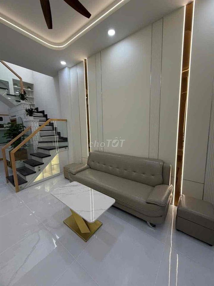 HOÀNG BẬT ĐẠT, TÂN BÌNH, HẺM XE TẢI, GẦN MT, 48 m2, 2 TẦNG, 3PN 2WC