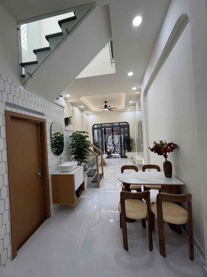HOÀNG BẬT ĐẠT, TÂN BÌNH, HẺM XE TẢI, GẦN MT, 48 m2, 2 TẦNG, 3PN 2WC