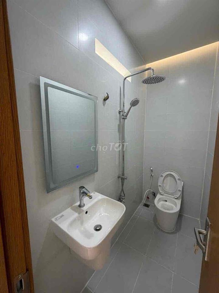 HOÀNG BẬT ĐẠT, TÂN BÌNH, HẺM XE TẢI, GẦN MT, 48 m2, 2 TẦNG, 3PN 2WC