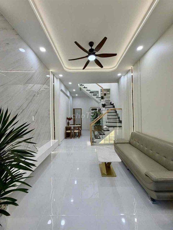 HOÀNG BẬT ĐẠT, TÂN BÌNH, HẺM XE TẢI, GẦN MT, 48 m2, 2 TẦNG, 3PN 2WC