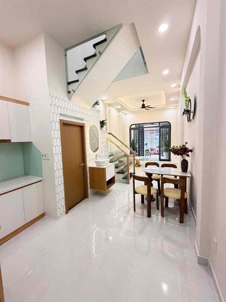 TÔI CHÍNH CHỦ CẦN BÁN NHÀ 2 TẦNG HẺM XE HƠI NGAY PHAN HUY ÍCH TÂN BÌNH