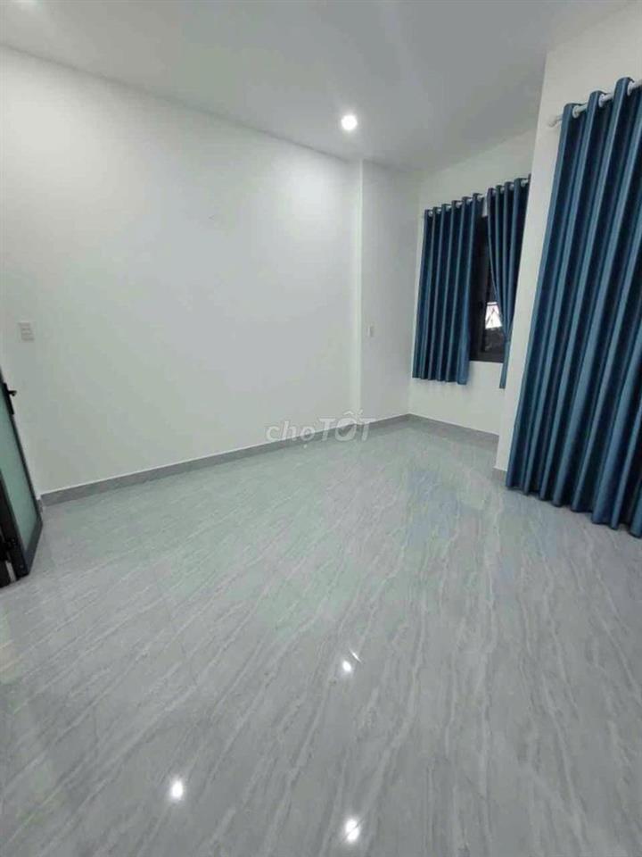 Siêu hiếm nhà mới cách mt Phạm Văn Bạch 10m,dt: 4x10m. Chỉ 4,68 tỷ