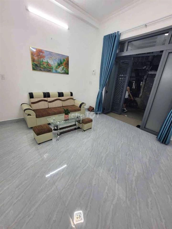 Siêu hiếm nhà mới cách mt Phạm Văn Bạch 10m,dt: 4x10m. Chỉ 4,68 tỷ