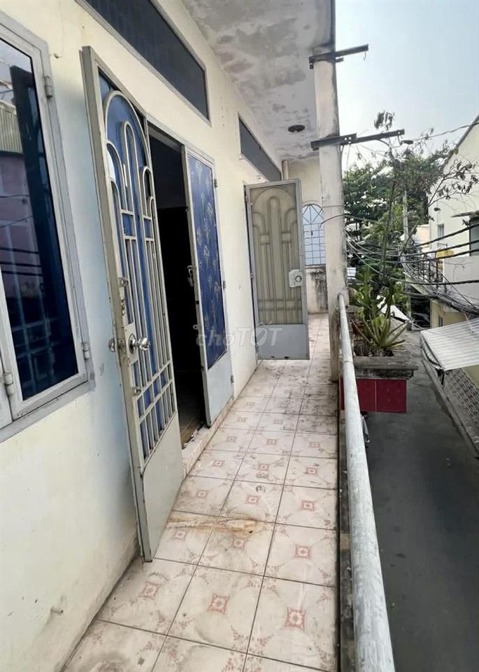 Cần tiền bán nhà hẻm chính chủ