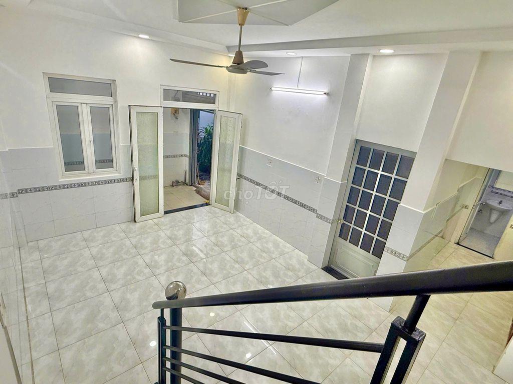 10,5 tr/thág - Chính chủ cho thuê nhà nguyên căn Tân Bình 95m2 sử dụng