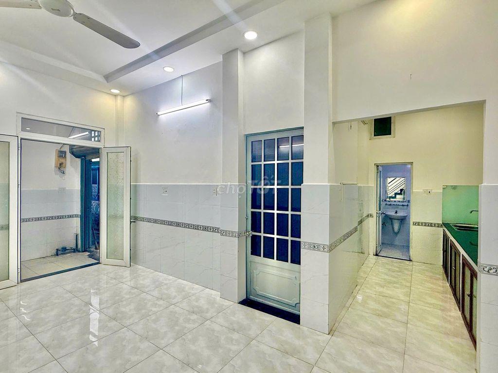 10,5 tr/thág - Chính chủ cho thuê nhà nguyên căn Tân Bình 95m2 sử dụng