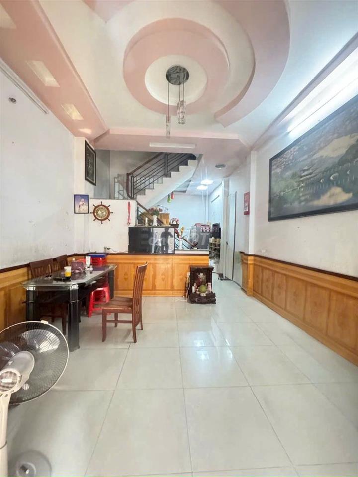 Nhà 1 trệt 3 lầu - Hẻm xe hơi - Cách MT Trường Chinh, Thái Tông 100m